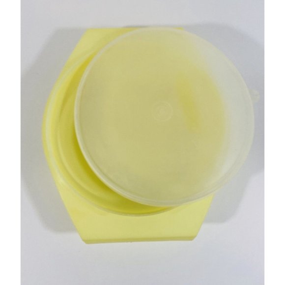 Vintage Tupperware Yellow 2 Handled Bowl with Sheer Lid  786-3 /  230-3 Kitchen - Picture 2 of 8